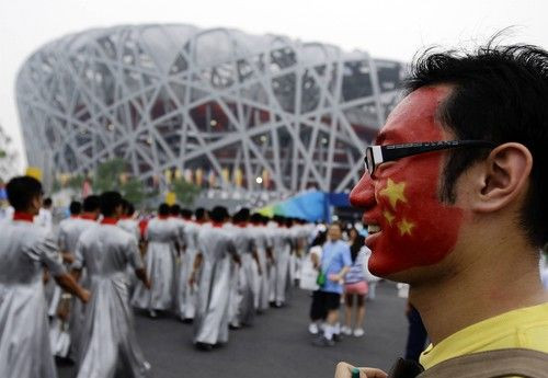 Incredibil! Pentru ca nu vrea nimeni sa joace pe el, Cuibul de Pasare din Beijing, un MALL in 5 ani?_4