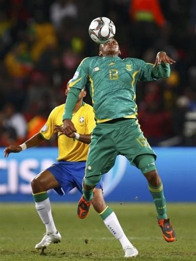 Dani Alves duce Brazilia in finala cu SUA: 1-0 cu Africa de Sud!_13
