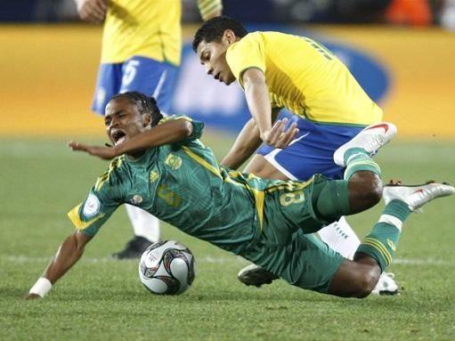 Dani Alves duce Brazilia in finala cu SUA: 1-0 cu Africa de Sud!_16