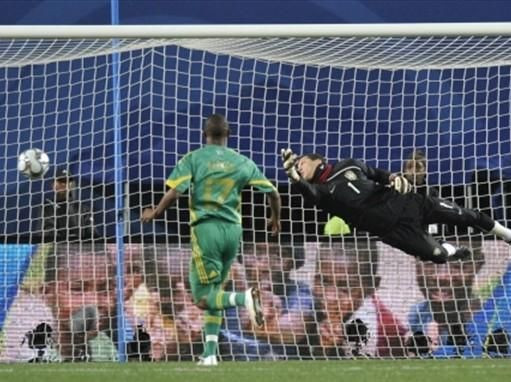 Dani Alves duce Brazilia in finala cu SUA: 1-0 cu Africa de Sud!_19