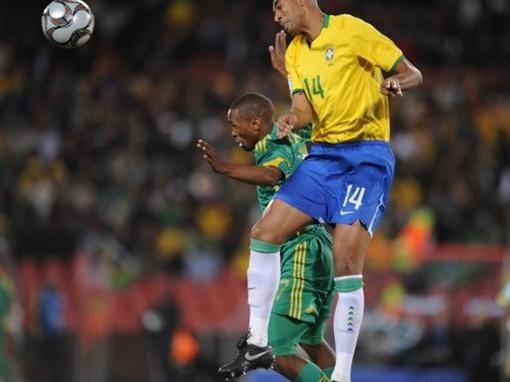 Dani Alves duce Brazilia in finala cu SUA: 1-0 cu Africa de Sud!_35