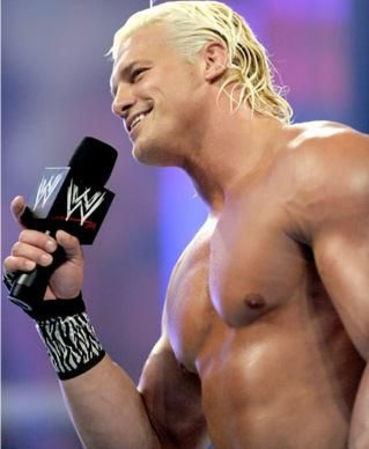 FOTO! Aici incepatorii pot sa-i ia la bataie pe Cena si Undertaker!_16