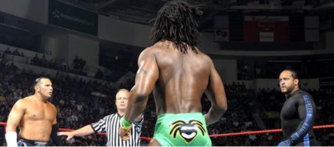 FOTO! Aici incepatorii pot sa-i ia la bataie pe Cena si Undertaker!_35