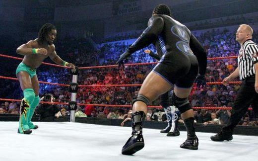 FOTO! Aici incepatorii pot sa-i ia la bataie pe Cena si Undertaker!_38