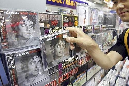 Cum a reactionat Gigi Becali cand a aflat ca a murit Michael Jackson!_4