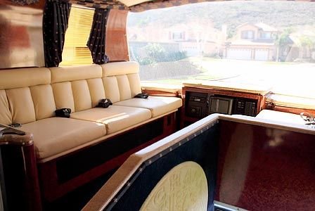 Un Rolls-Royce decorat dupa palatul Versailles! Vezi colectia de masini a lui Michael Jackson!_17