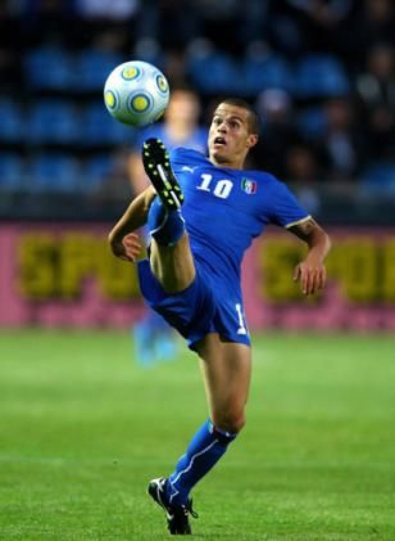 Anglia sau Germania! Vezi ce super vedete se bat diseara la Sport.ro in Finala CE U21_4