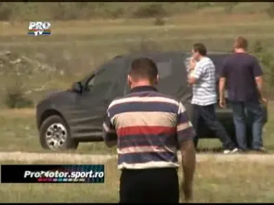VIDEO:&nbsp;Viitorul SUV de la Dacia, incognito pe Transfagarasan!
