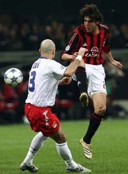 Marti, 21:30 LIVE VIDEO Prezentarea lui Kaka la Real, pe Sport.ro si www.sport.ro!_138