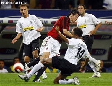 Marti, 21:30 LIVE VIDEO Prezentarea lui Kaka la Real, pe Sport.ro si www.sport.ro!_141