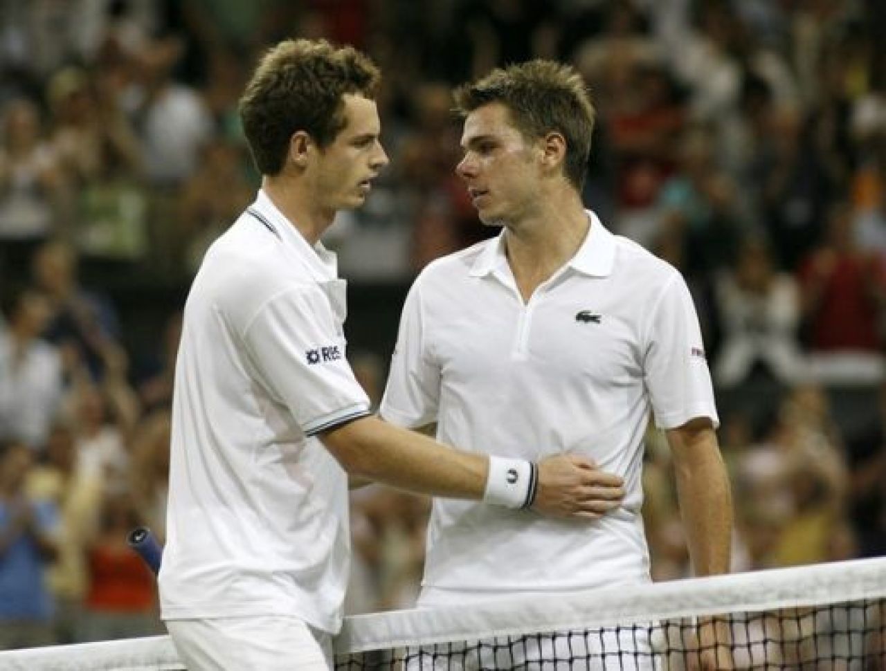 Istorie la Wimbledon: S-a jucat pentru prima data cu terenul acoperit! Imagini UNICE_23