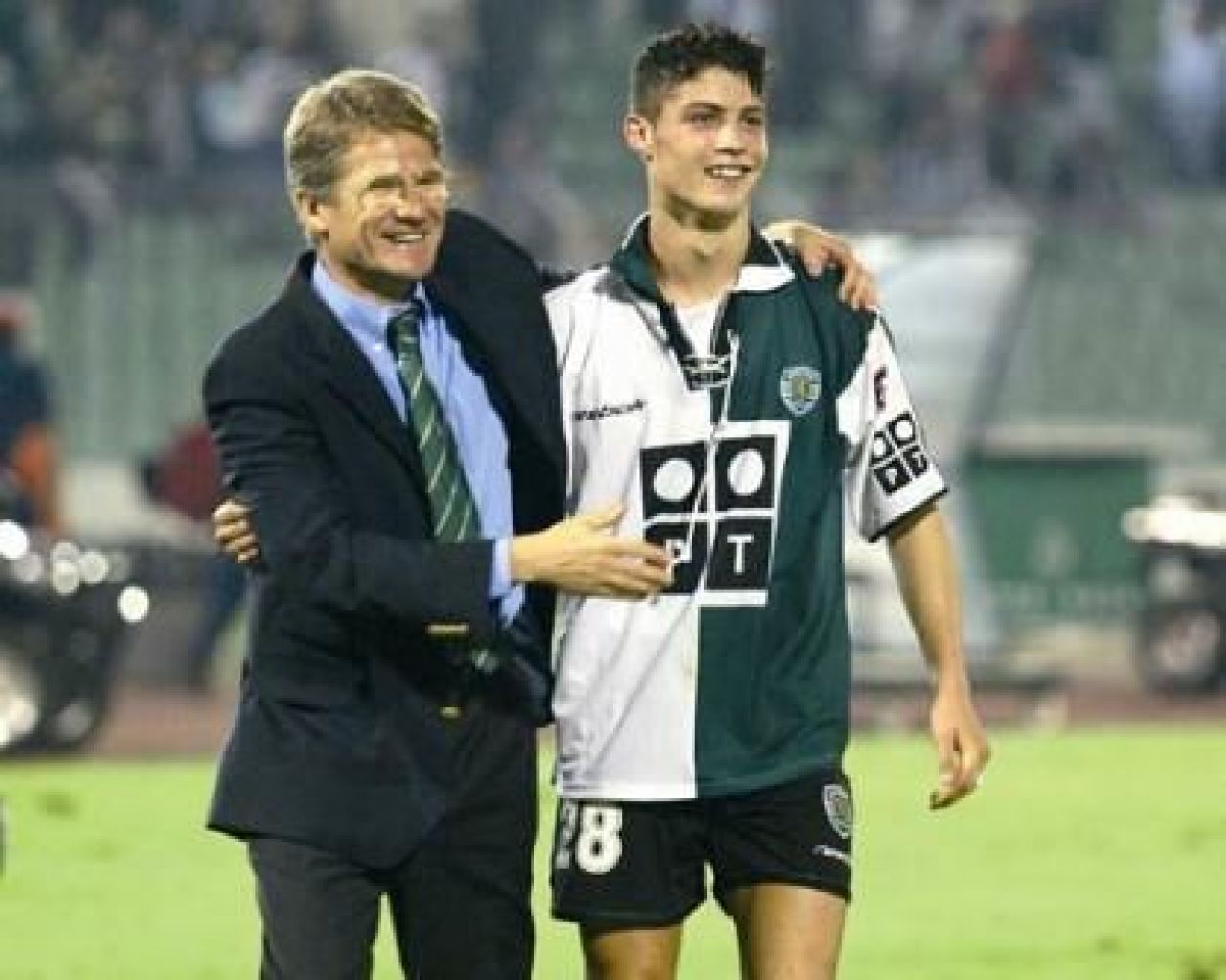 FOTO: Cum s-a nascut cel mai scump jucator al lumii, Cristiano Ronaldo!_3