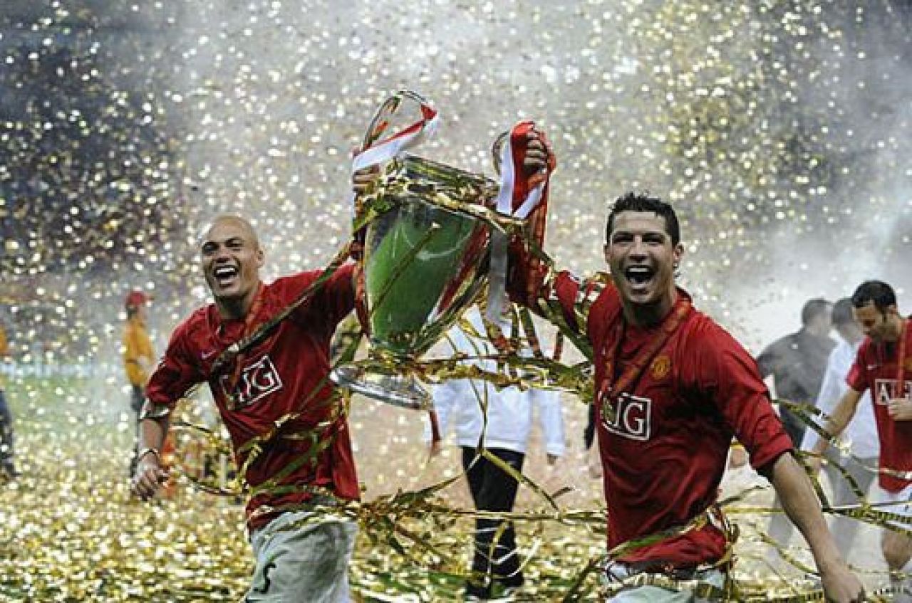 FOTO: Cum s-a nascut cel mai scump jucator al lumii, Cristiano Ronaldo!_4