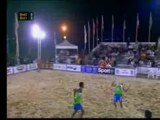VIDEO: Ai crede ca e el? Vezi ce stie sa faca Marcelinho la Footvolley