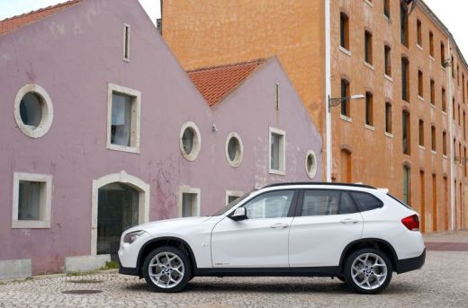 FOTO si VIDEO: Vezi primele imagini oficiale cu BMW X1!_22