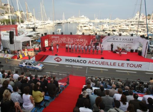 FOTO: Armstrong revine, Cancellara castiga prologul in Turul Frantei!_32