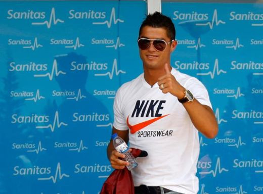 VIDEO / Prezentarea GALACTICA a lui Ronaldo la Real!_6