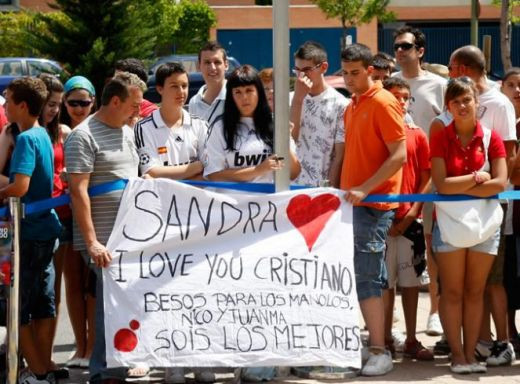 VIDEO / Prezentarea GALACTICA a lui Ronaldo la Real!_19