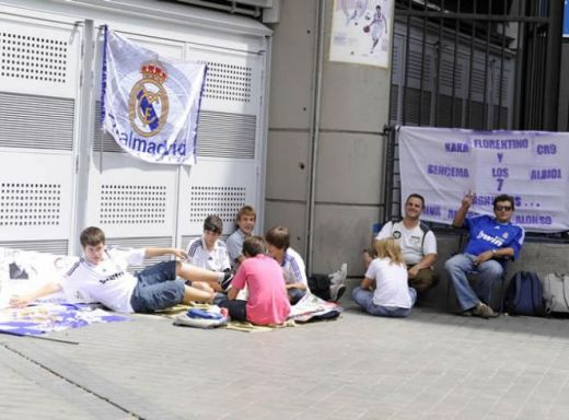 VIDEO / Prezentarea GALACTICA a lui Ronaldo la Real!_22