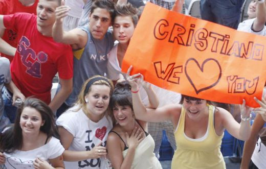 VIDEO / Prezentarea GALACTICA a lui Ronaldo la Real!_25