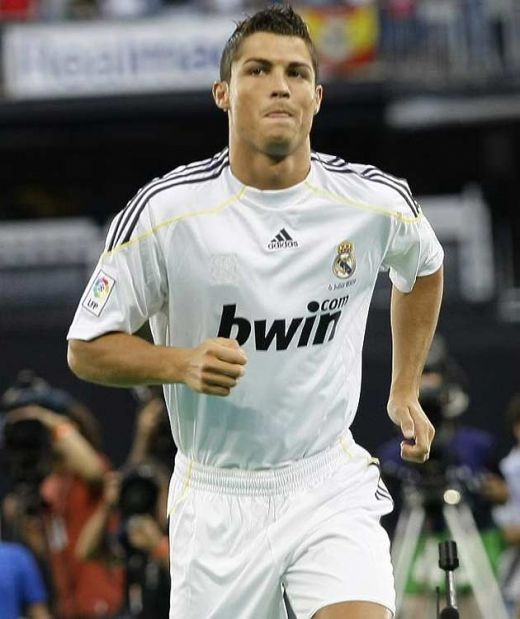 VIDEO / Prezentarea GALACTICA a lui Ronaldo la Real!_39