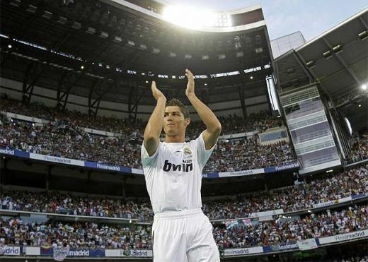 VIDEO / Prezentarea GALACTICA a lui Ronaldo la Real!_40