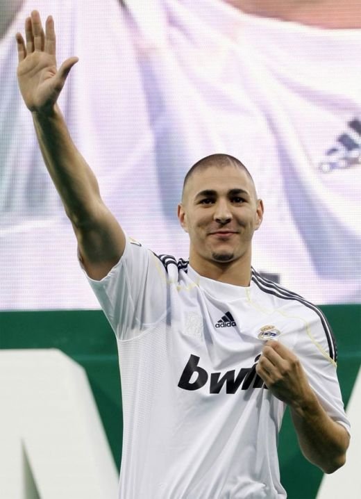 Inca un galactic: Benzema a fost prezentat la Real!_8