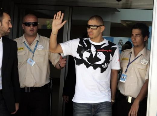 Inca un galactic: Benzema a fost prezentat la Real!_11