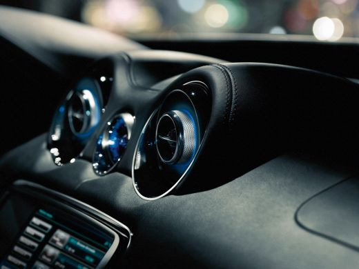 VIDEO: Jaguar XJ 2010, intors pe toate fetele!_3