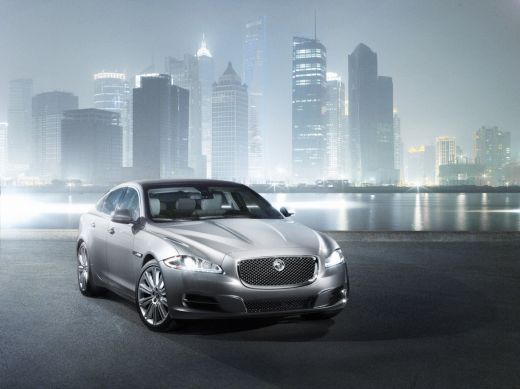 VIDEO: Jaguar XJ 2010, intors pe toate fetele!_10