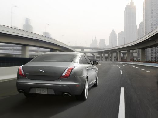 VIDEO: Jaguar XJ 2010, intors pe toate fetele!_25