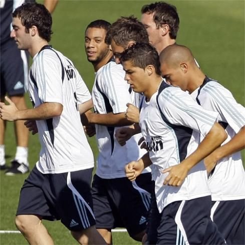VIDEO / Ronaldo si Benzema la primul antrenament cu Real!_5
