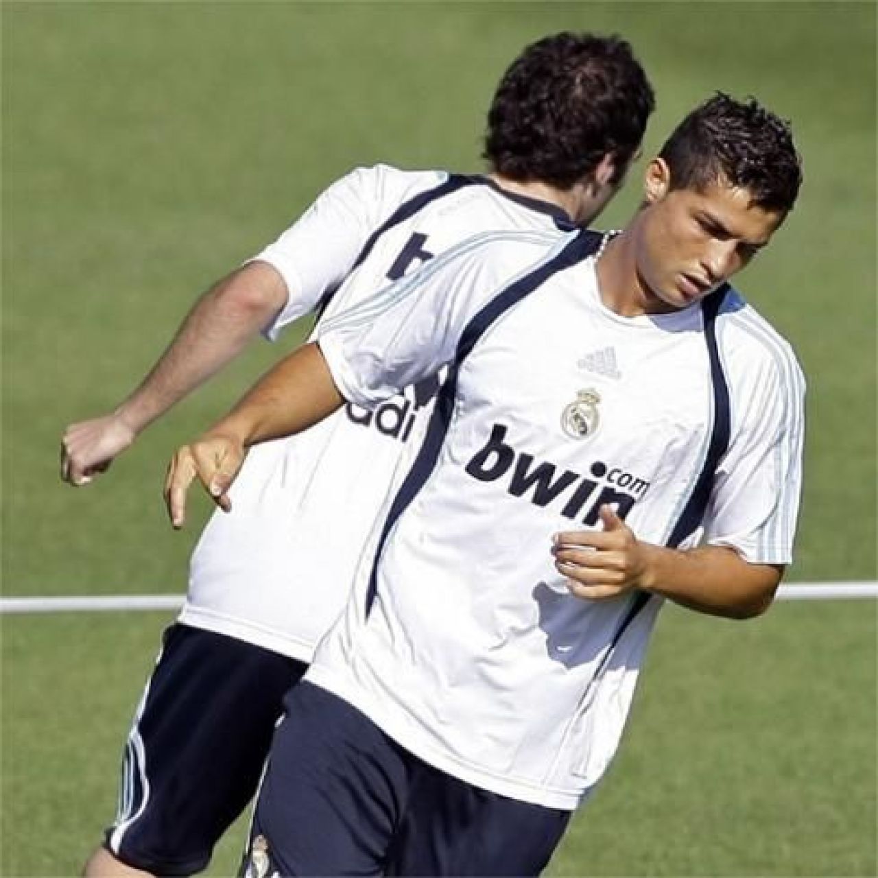 VIDEO / Ronaldo si Benzema la primul antrenament cu Real!_4