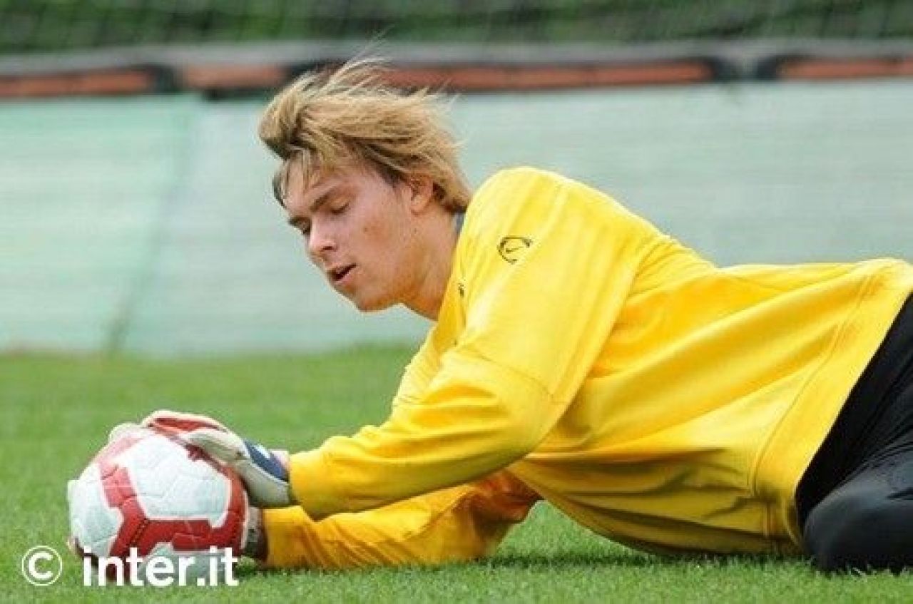 Modena il vrea pe Daminuta! Vezi poze cu Chivu de la primul antrenament din acest sezon!_11