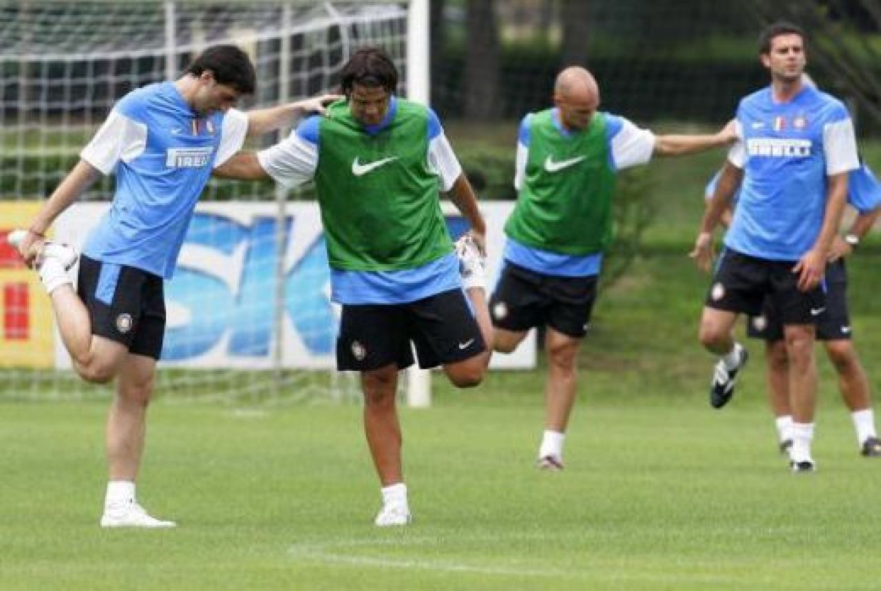 Modena il vrea pe Daminuta! Vezi poze cu Chivu de la primul antrenament din acest sezon!_33