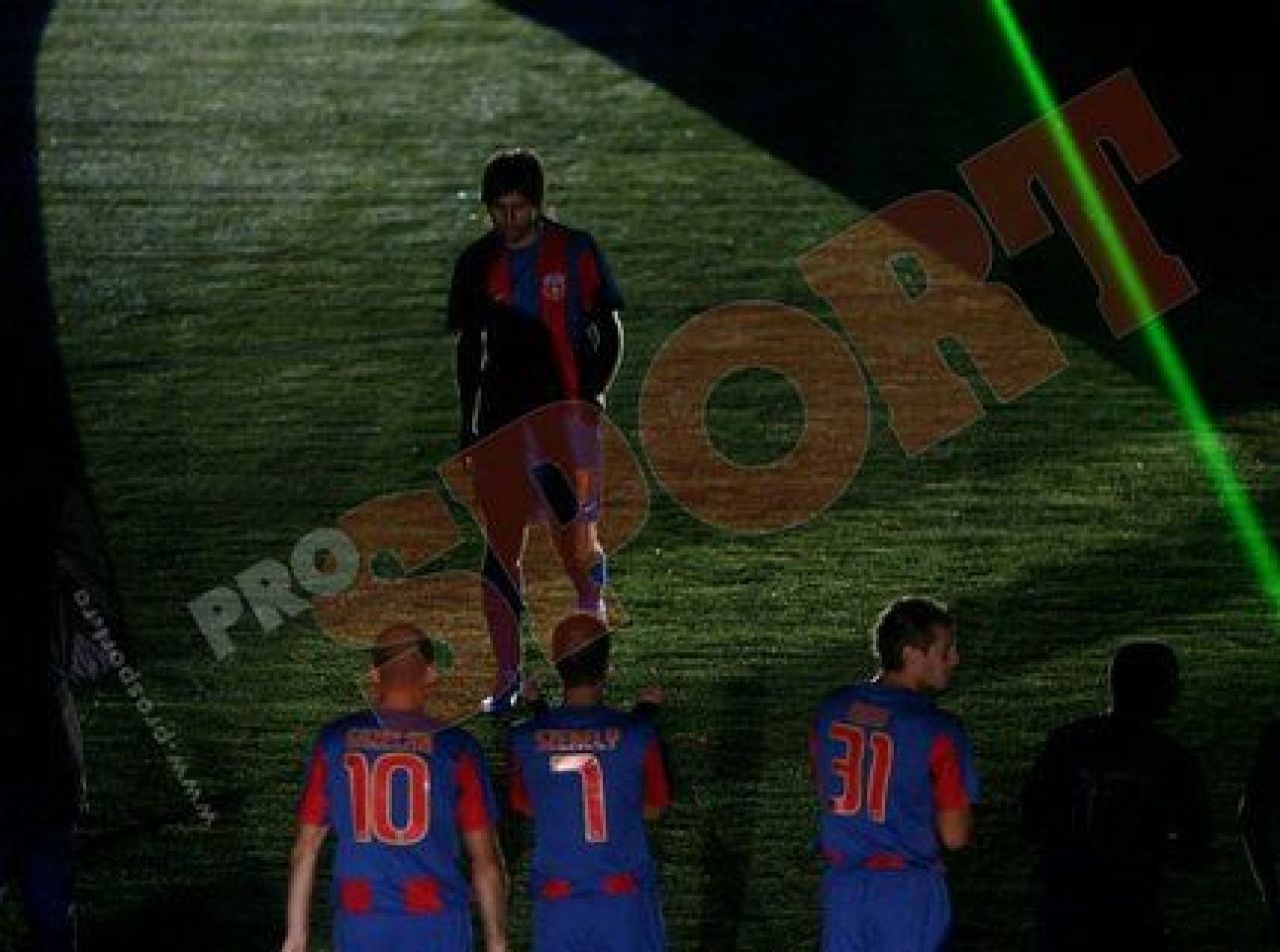 Steaua si-a prezentat lotul in fata a 3000 de fani! VEZI super imagini_1