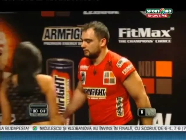 Oncescu se bate cu campionul SUA luni la Sport.ro!