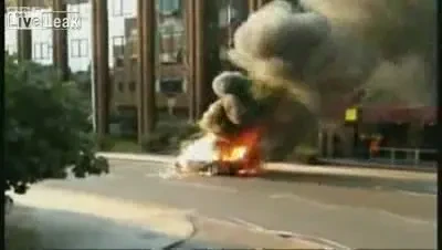 VIDEO: Atentie, FOC! Bolizii de fitze, torte pe patru roti!