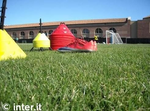FOTO: Chivu si jucatorii lui Inter, langa cea mai frumoasa femeie din istorie!_4