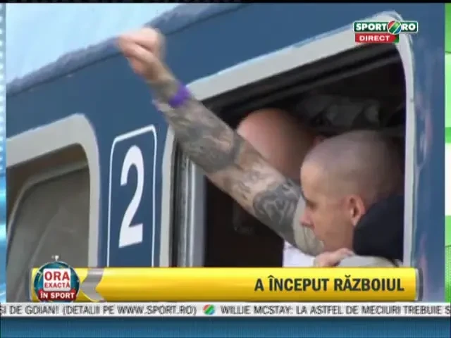 Fanii lui Ujpest si-au facut de cap la sosirea la Bucuresti: au aruncat cu torte!