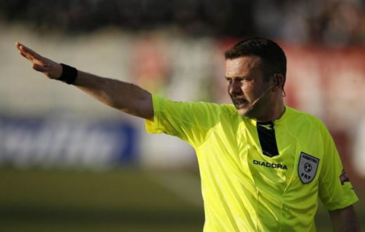 Vezi cine este cel mai BOGAT arbitru din Romania:_3