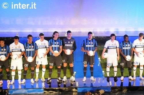 Chivu a jucat o repriza pentru Inter la amicalul cu UCLA, scor 2-2! VEZI POZE:_7