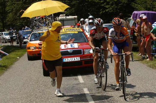 Impuscaturi si o spectatoare ucisa in Turul Frantei!_6