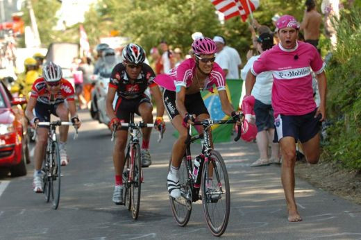 Impuscaturi si o spectatoare ucisa in Turul Frantei!_12