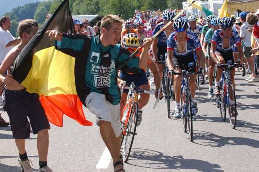 Impuscaturi si o spectatoare ucisa in Turul Frantei!_14