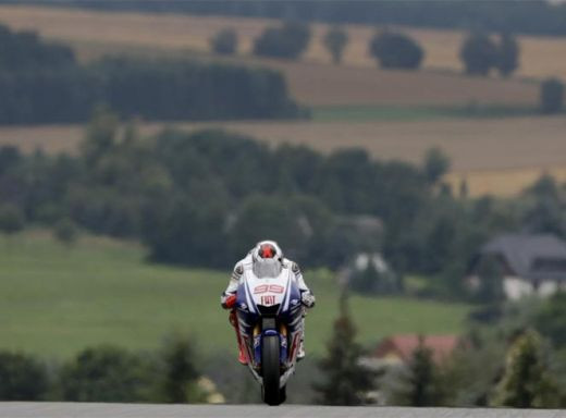 101 victorii! Valentino Rossi a castigat MP al Germaniei!_8