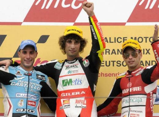 101 victorii! Valentino Rossi a castigat MP al Germaniei!_15