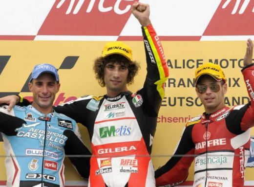 101 victorii! Valentino Rossi a castigat MP al Germaniei!_15