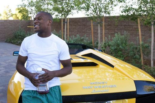 FOTO! Vezi cum arata REGATUL de 9 milioane de dolari al lui Mayweather_9