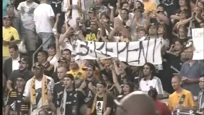 FOTO:David Beckham, alungat de fani sub ochii sotiei si&nbsp;ai&nbsp;lui Tom Cruise!